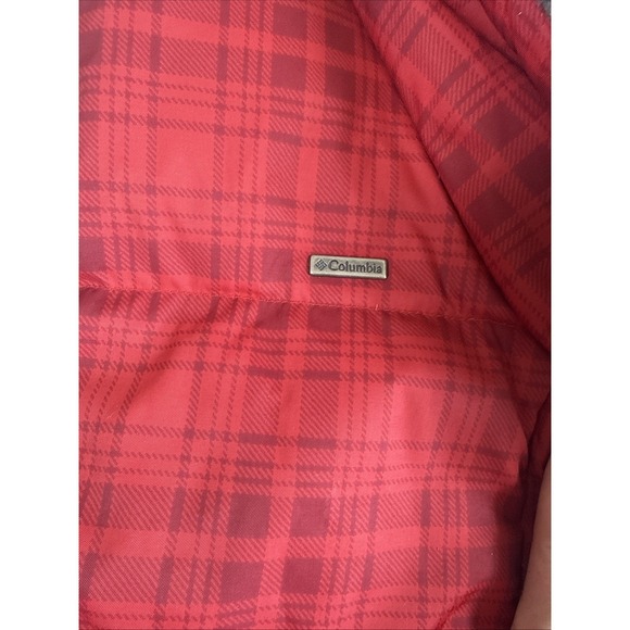 Columbia Sportswear Woman's Sz L Red Plaid Down-Filled Puffer Vest Faux Fur Hood - Picture 3 of 7